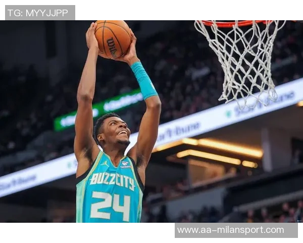 迈尔斯布里奇斯表现平平16投6中仅得15分5篮板三分球命中率不足三成