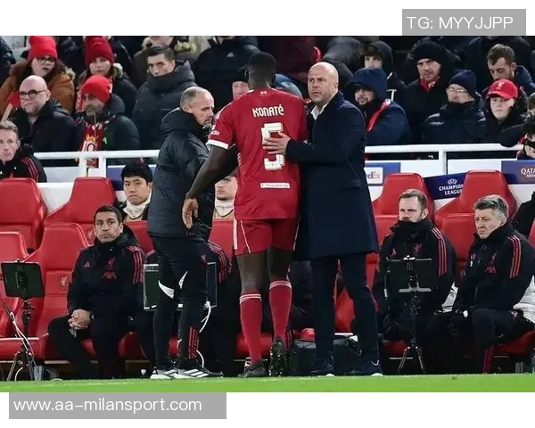 斯洛特换人引发争议远藤航替换被批评萨拉赫应当下场调整