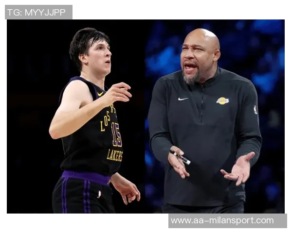 锡安半场表现平平仅得7分16分钟出场时间引发球迷热议 锡安半场表现平平仅得7分16分钟出场时间引发球迷热议