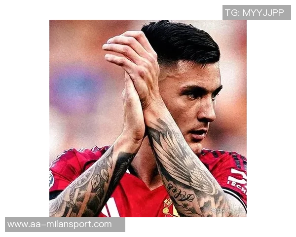 曼联新星曼的家庭背景揭秘:阿森纳球迷父母教他谦逊之道 曼联新星曼的家庭背景揭秘:阿森纳球迷父母教他谦逊之道