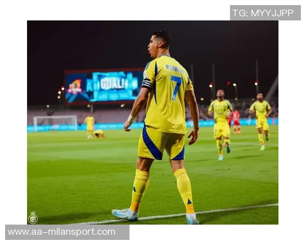 C罗国家队生涯首度染红引发热议球迷对裁判判罚意见不一