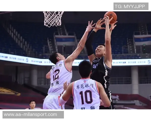 高井幸大租借加盟门兴三中卫阵容或迎来新机遇