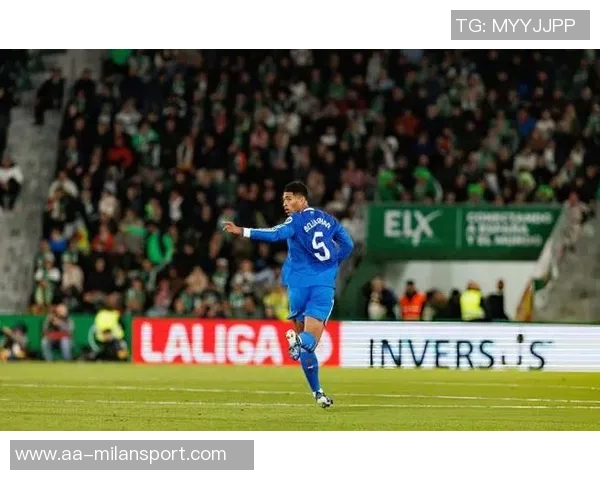 西甲明日重磅对决埃尔切迎战皇马裁判F埃尔南德斯执法全场